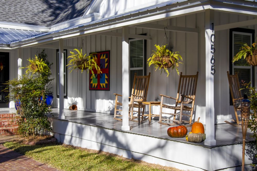 Cost of Front Porch Construction in Los Angeles