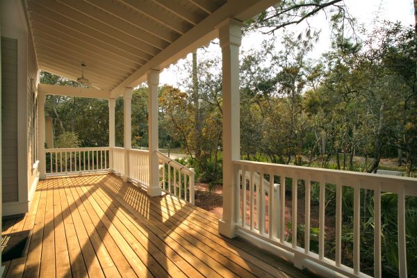 Cost of Veranda Deck Construction in Los Angeles