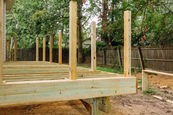Cost of Porch Carpentry in Los Angeles