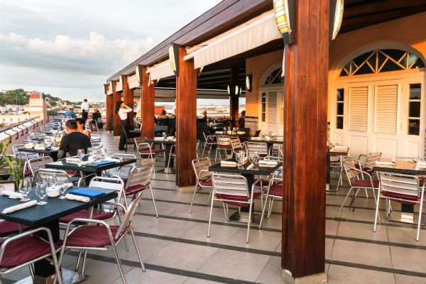 Cost of Commercial Deck Construction in Los Angeles