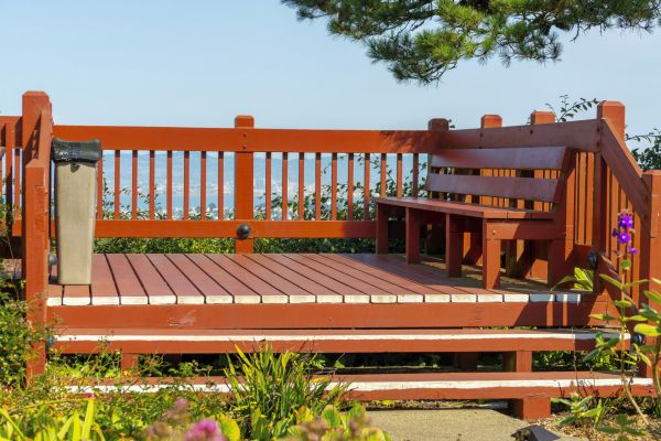 Cost of Redwood Deck Construction in Los Angeles